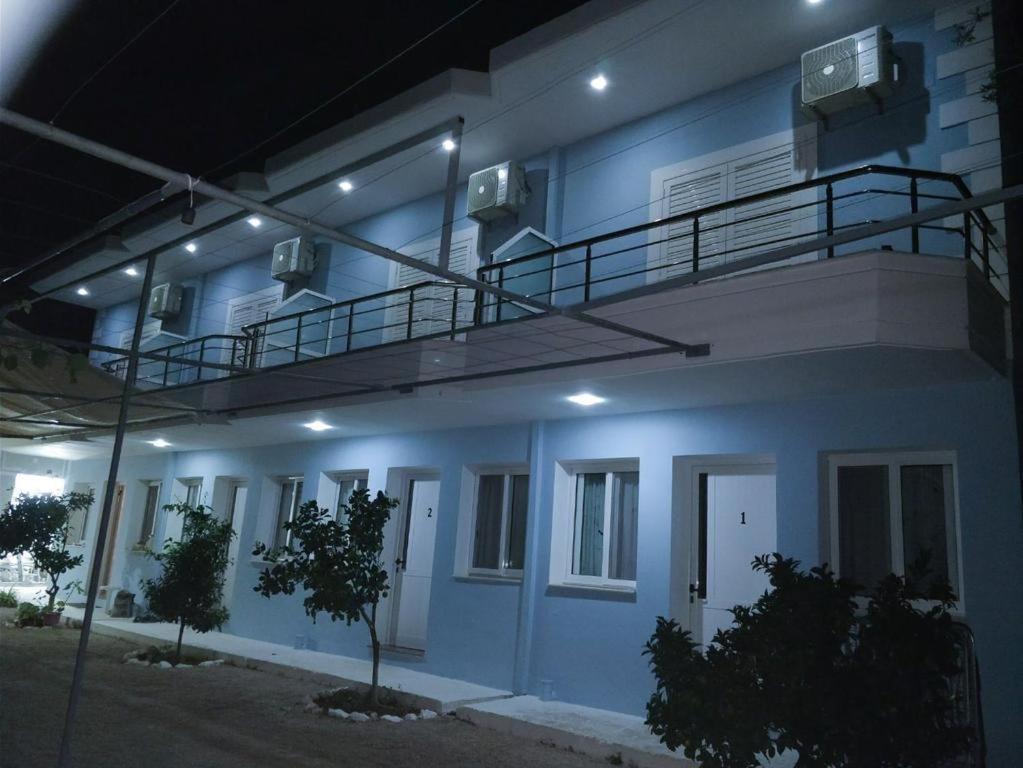 Salt Life Hotel Dhërmi Eksteriør billede