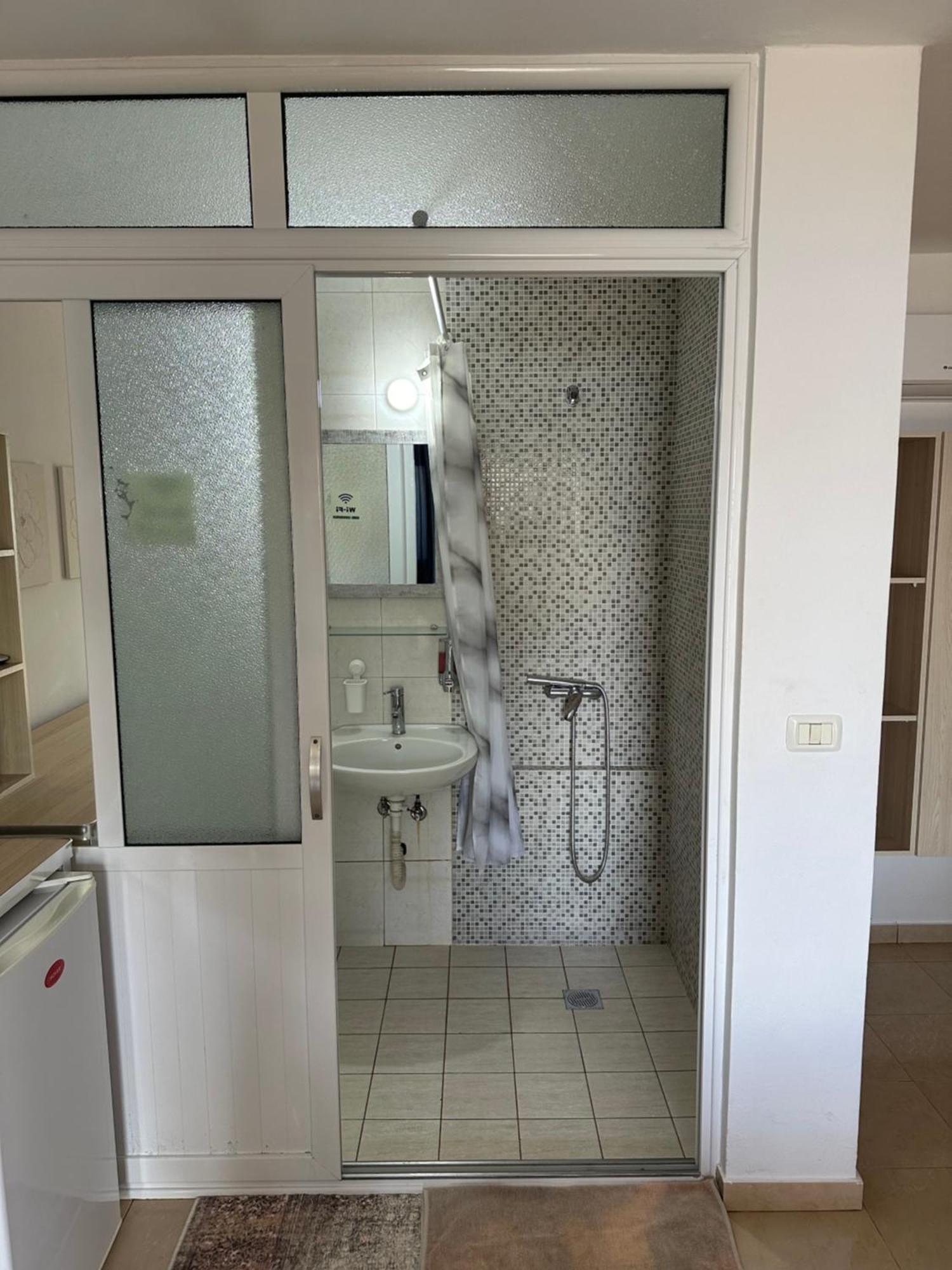 Salt Life Hotel Dhërmi Eksteriør billede