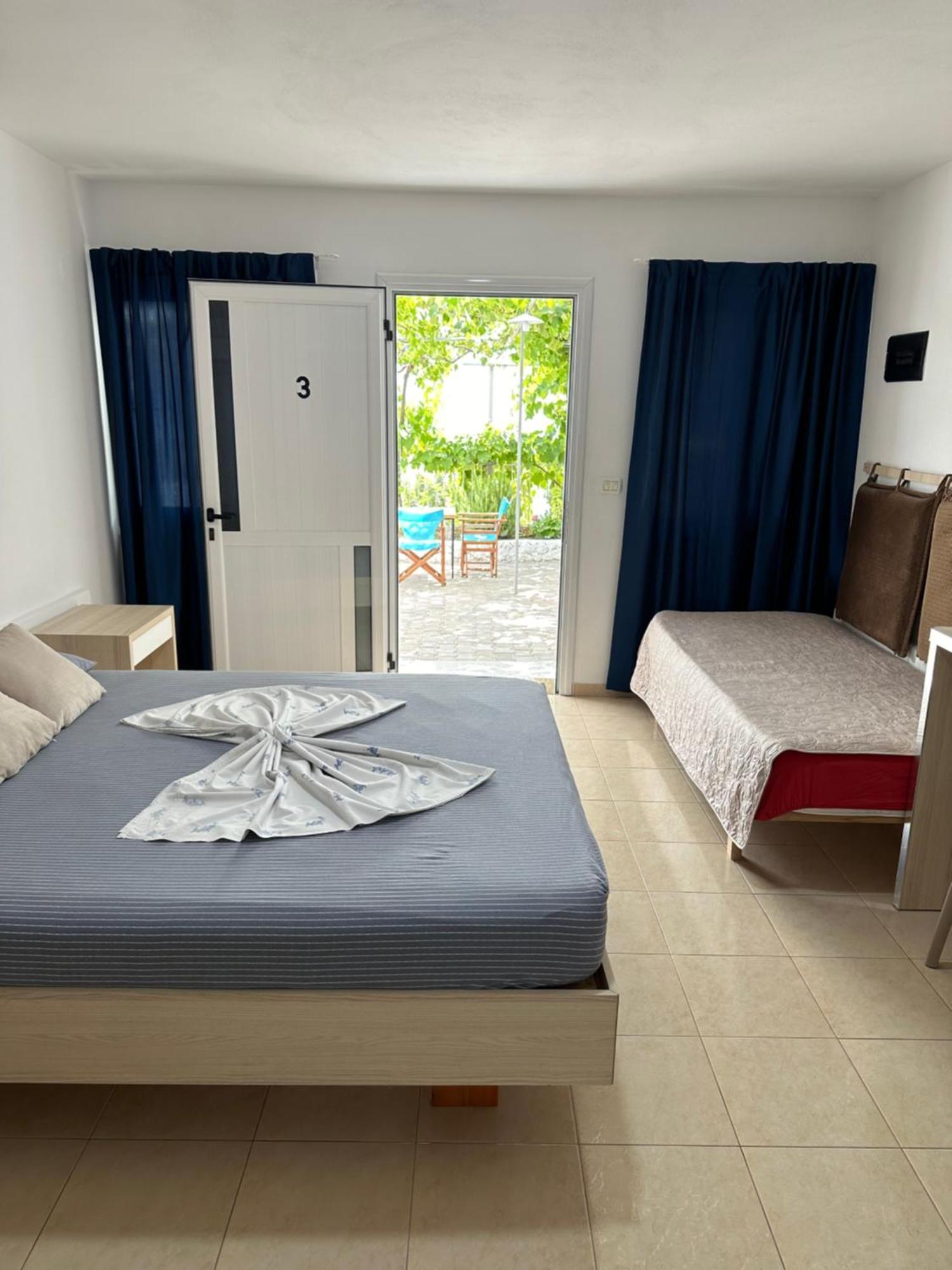 Salt Life Hotel Dhërmi Eksteriør billede
